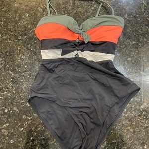 Women’s One Piece Swim Suit